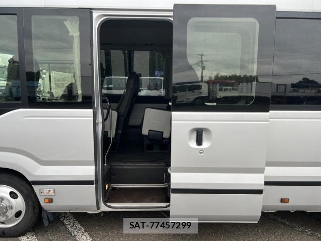 Toyota COASTER 2020-04 7499925-10