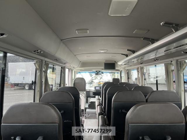 Toyota COASTER 2020-04 7499925-17