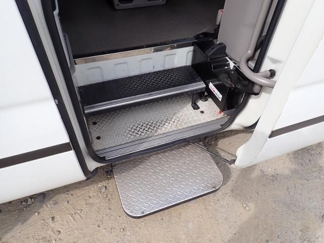 Toyota COASTER 2016-12 7606808-8