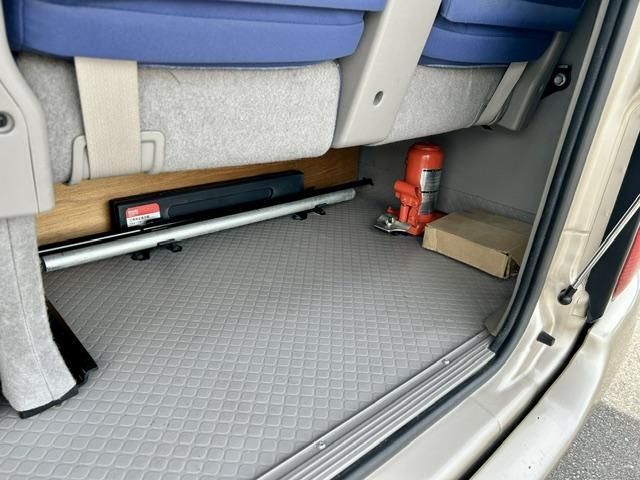 Toyota COASTER 2016-02 7709988-9