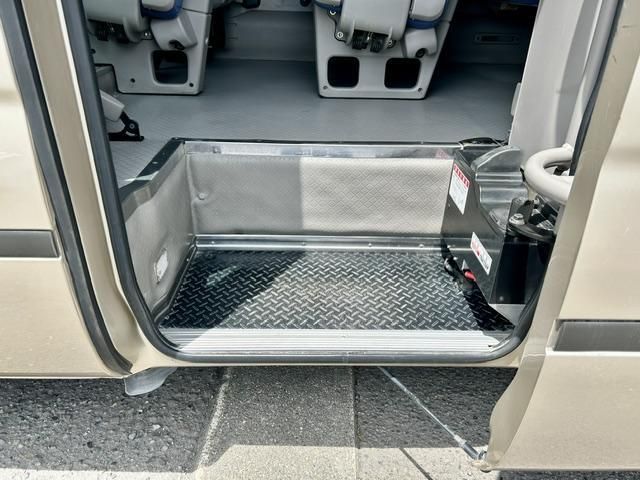 Toyota COASTER 2016-02 7709988-22