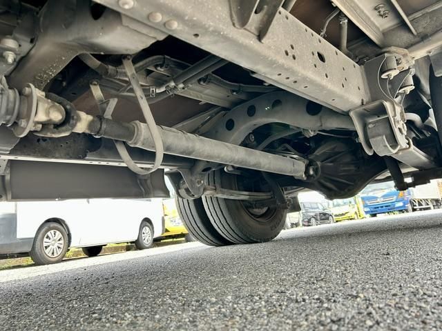 Toyota COASTER 2016-02 7709988-23