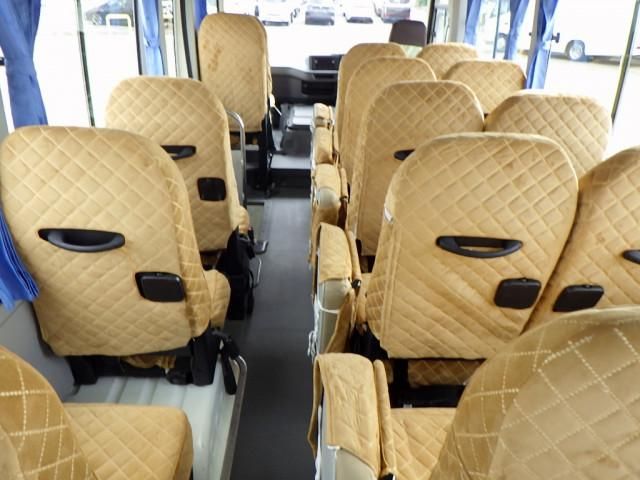 Toyota COASTER 2017-09 7709984-11