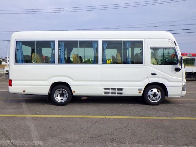 Toyota COASTER 2017-09 7709984-4
