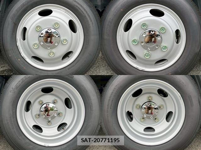 Toyota COASTER 2026-06 7721924-28