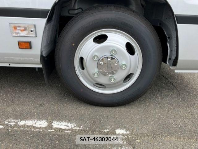 Toyota COASTER 2026-05 7721926-10