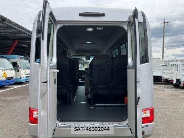 Toyota COASTER 2026-05 7721926-12