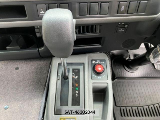 Toyota COASTER 2026-05 7721926-19