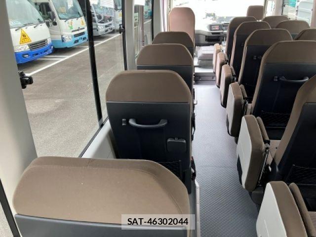 Toyota COASTER 2026-05 7721926-23
