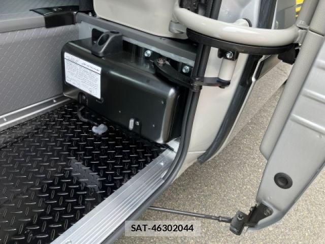 Toyota COASTER 2026-05 7721926-7