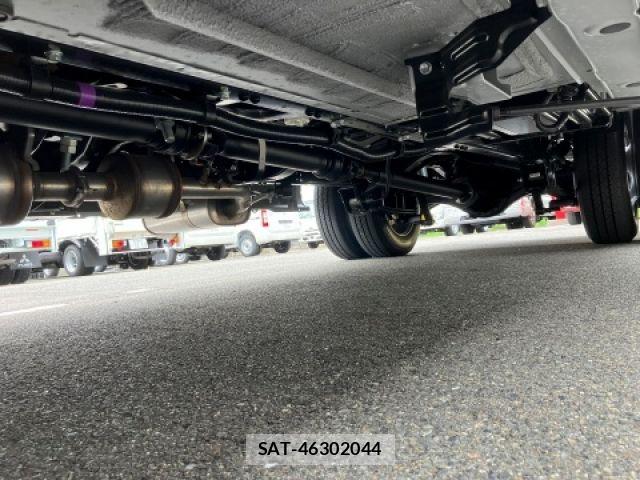 Toyota COASTER 2026-05 7721926-8