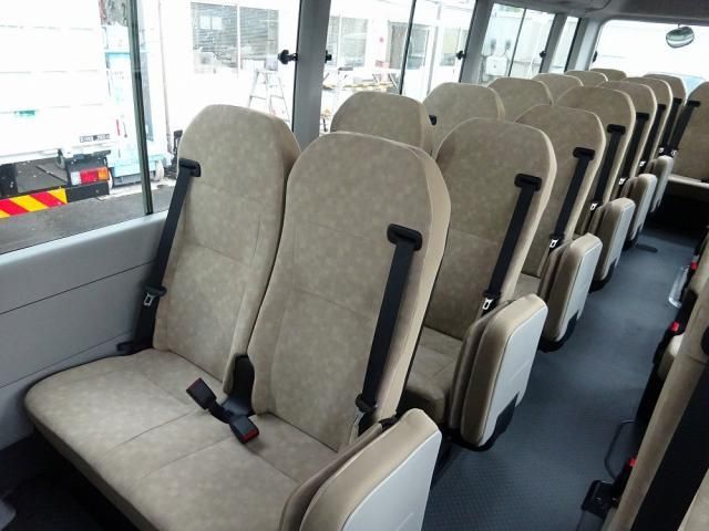 Toyota COASTER 2026-06 7864650-15