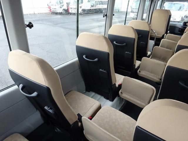 Toyota COASTER 2026-06 7864650-17