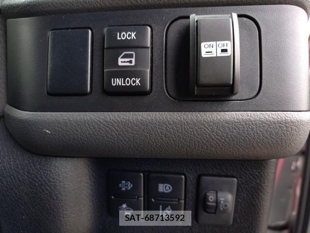 Toyota COASTER 2020-09 8073267-10