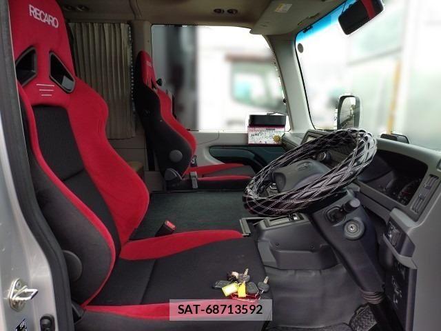 Toyota COASTER 2020-09 8073267-12