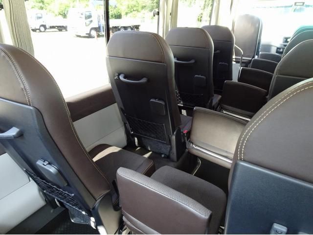 Toyota COASTER 2026-06 8186337-17