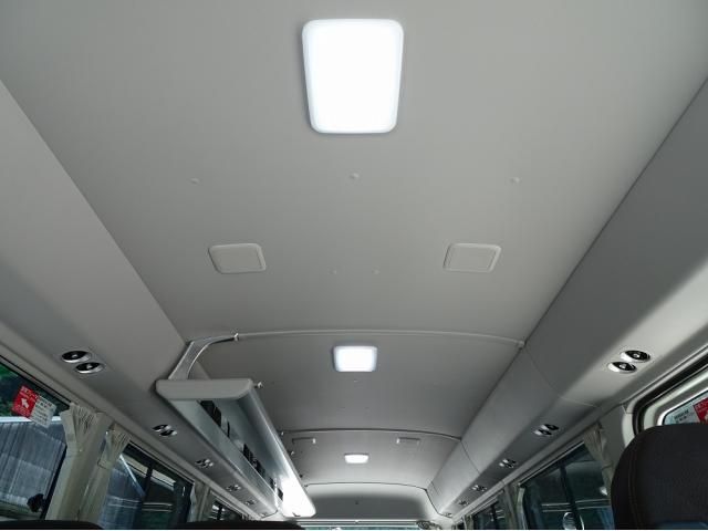 Toyota COASTER 2026-06 8186337-19