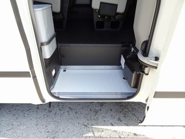 Toyota COASTER 2026-06 8186337-23