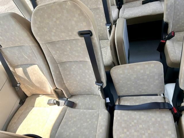 Toyota COASTER 2017-09 8186338-16