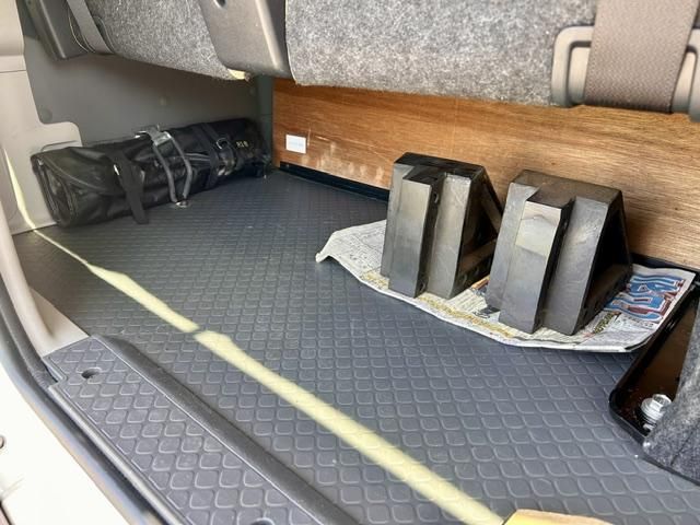Toyota COASTER 2017-09 8186338-21