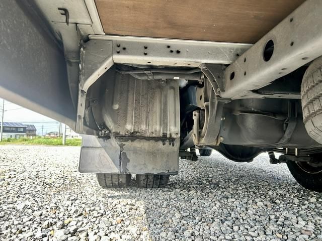Toyota COASTER 2017-09 8186338-23