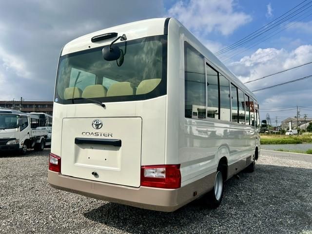 Toyota COASTER 2017-09 8186338-4