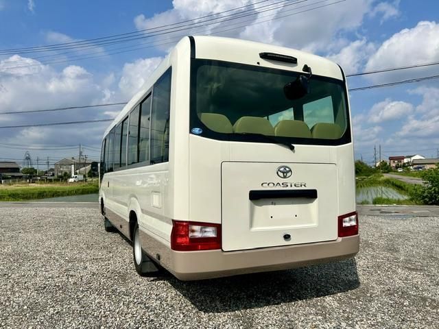 Toyota COASTER 2017-09 8186338-6