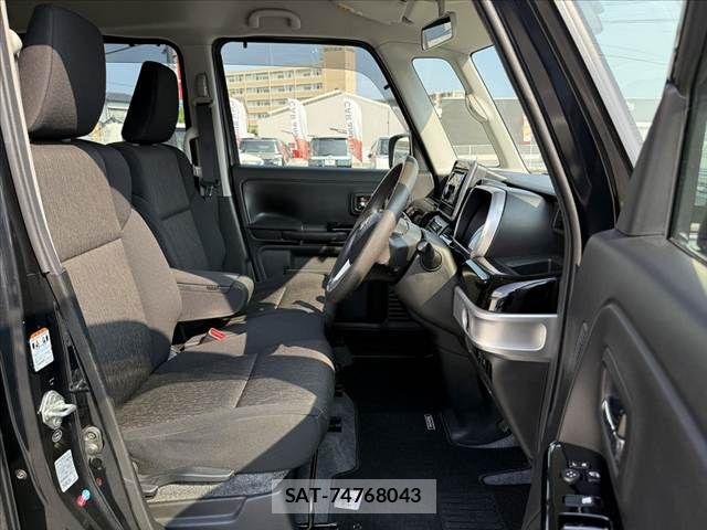 Toyota COASTER 2018-07 8244848-15