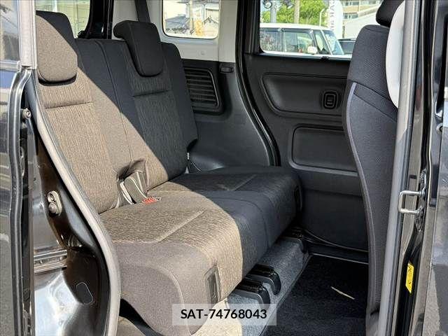 Toyota COASTER 2018-07 8244848-17
