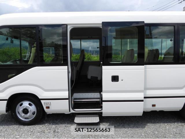 Toyota COASTER 2018-06 8244846-8
