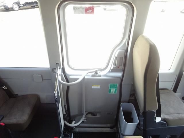Toyota COASTER 2026-04 8331861-29