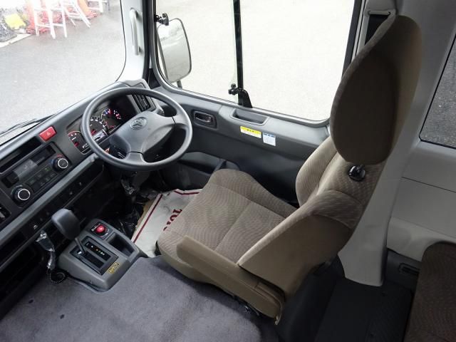 Toyota COASTER 2026-05 8331862-21