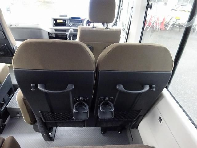 Toyota COASTER 2026-05 8331862-26