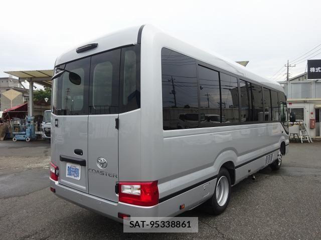 Toyota COASTER 2026-06 8365171-1
