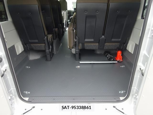 Toyota COASTER 2026-06 8365171-29
