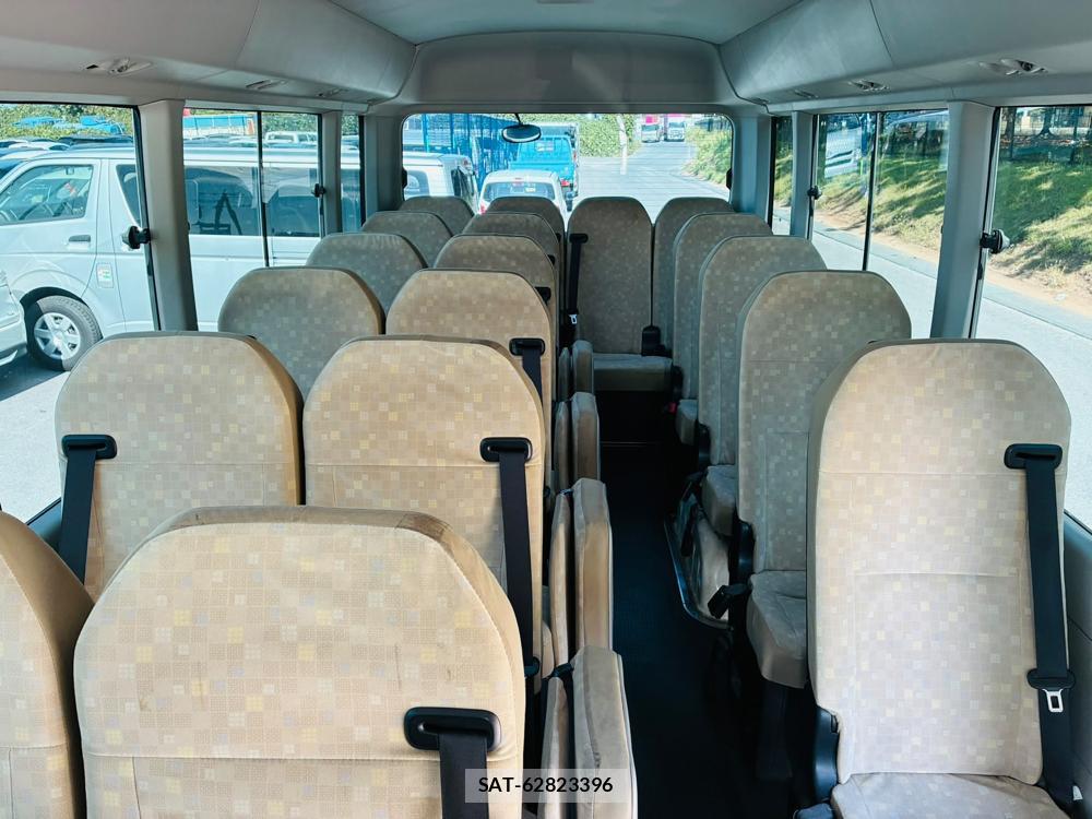 Toyota COASTER 2019-06 8302288-10