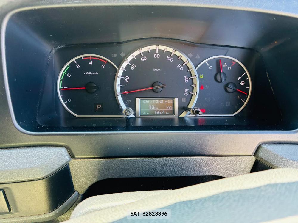 Toyota COASTER 2019-06 8302288-17