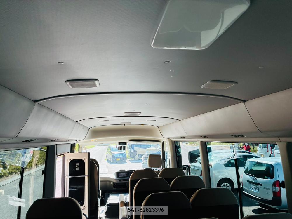 Toyota COASTER 2019-06 8302288-26