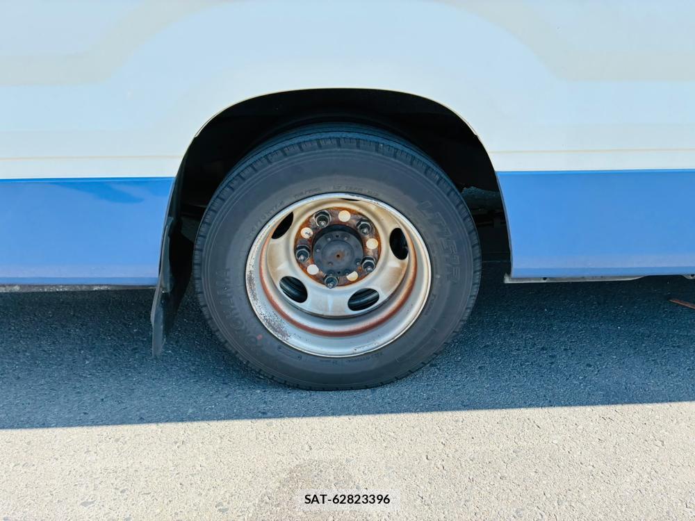 Toyota COASTER 2019-06 8302288-27