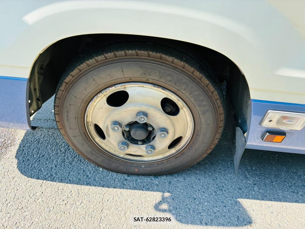 Toyota COASTER 2019-06 8302288-29
