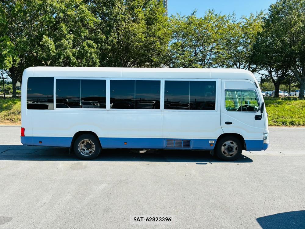 Toyota COASTER 2019-06 8302288-5