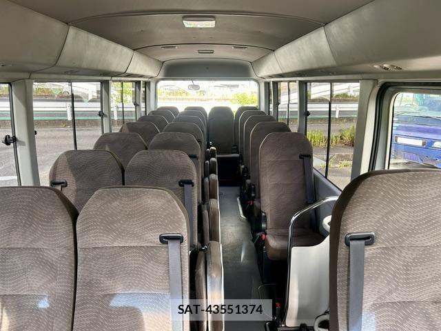 Toyota COASTER 2017-04 8561456-17