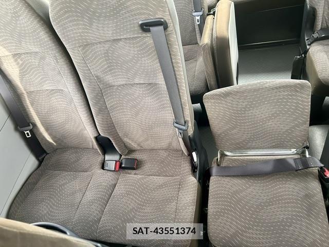 Toyota COASTER 2017-04 8561456-19