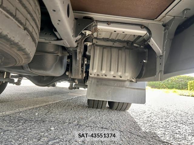 Toyota COASTER 2017-04 8561456-22
