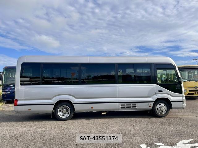 Toyota COASTER 2017-04 8561456-3