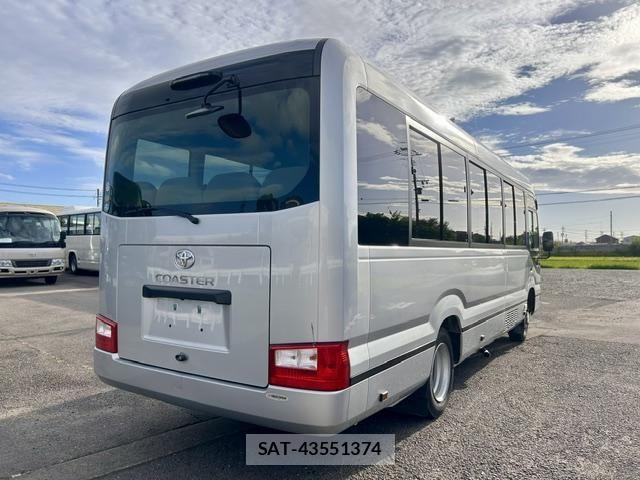 Toyota COASTER 2017-04 8561456-4