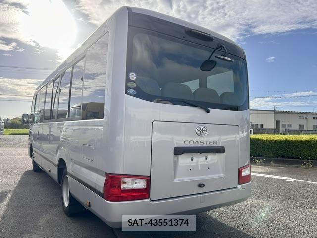 Toyota COASTER 2017-04 8561456-6