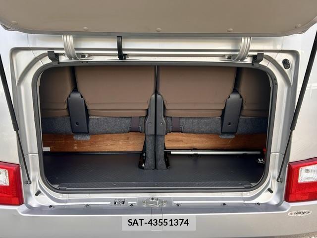 Toyota COASTER 2017-04 8561456-8