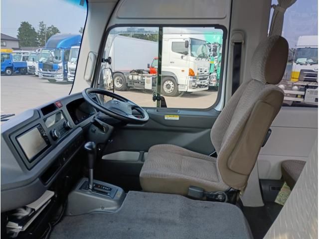 Toyota COASTER 2018-01 8732867-18