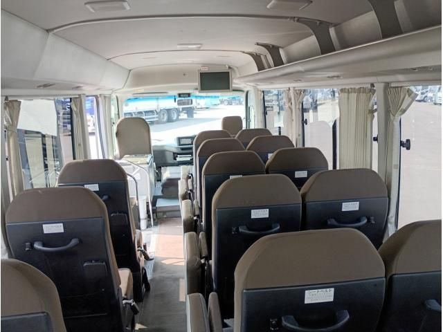 Toyota COASTER 2018-01 8732867-25